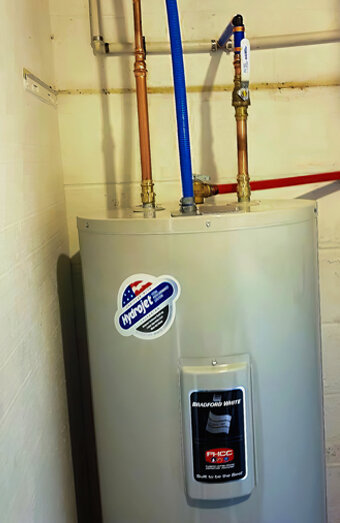 https://tuarthillhotwater.com.au/uploads/2025/06/electric-hot-water-system-32554.jpg