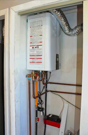 https://tuarthillhotwater.com.au/uploads/2025/06/instant-hot-water-systems-43926.jpg