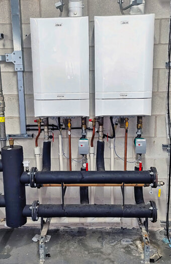 https://tuarthillhotwater.com.au/uploads/2025/06/instant-hot-water-systems-75549.jpg
