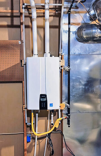 https://tuarthillhotwater.com.au/uploads/2025/06/thermostatic-water-systems-86434.jpg